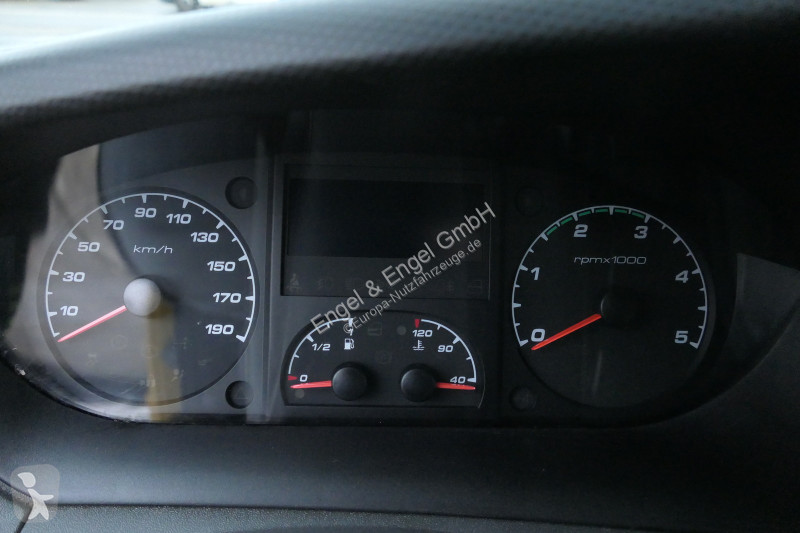 Furgoneta Iveco Daily 35 S11 C30C AUTOMATIK...