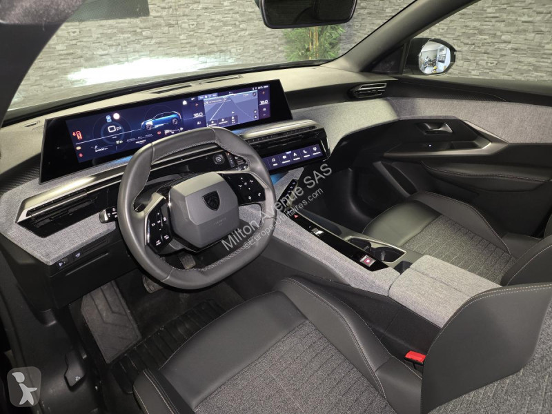عربة نفعية Peugeot 5008 1.2i Hybrid -136 - BV...