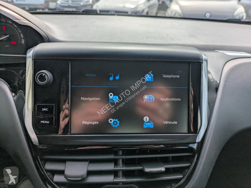Véhicule utilitaire Peugeot 208 AFFAIRE 1.6...
