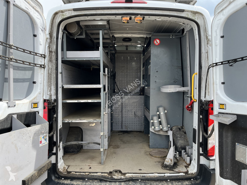 Véhicule utilitaire Ford 2.0 TDCI 130PK L2H2...