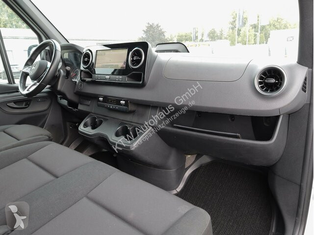 Véhicule utilitaire Mercedes Sprinter 317...
