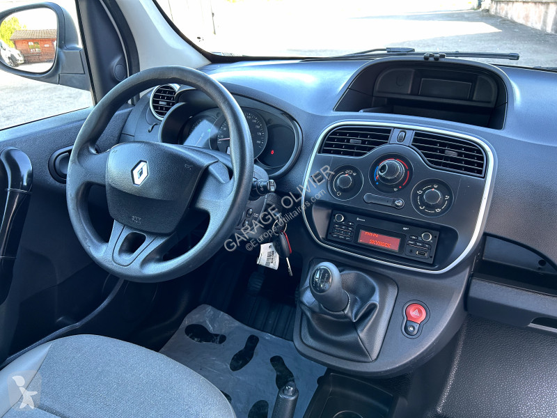 Véhicule utilitaire Renault Maxi Grand Volume...