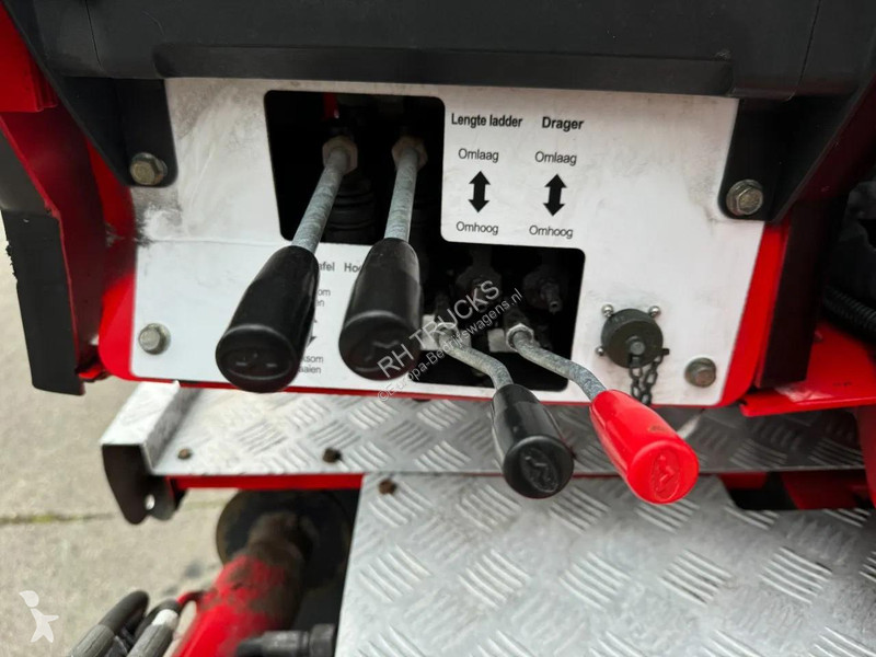 عربة نفعية Nissan 3X UNIT  35.13 EURO 6 + LIFT...