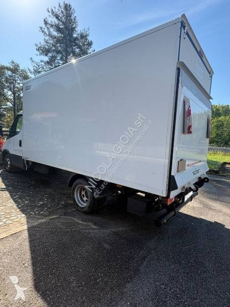 Furgoneta Iveco