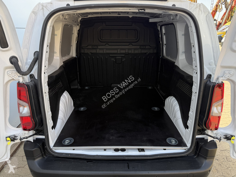Furgoneta Toyota 1.5 D 100PK Nieuw Model! L1...