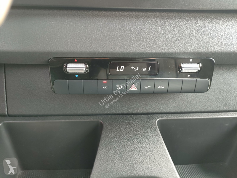 عربة نفعية Mercedes SPRINTER FOURGON