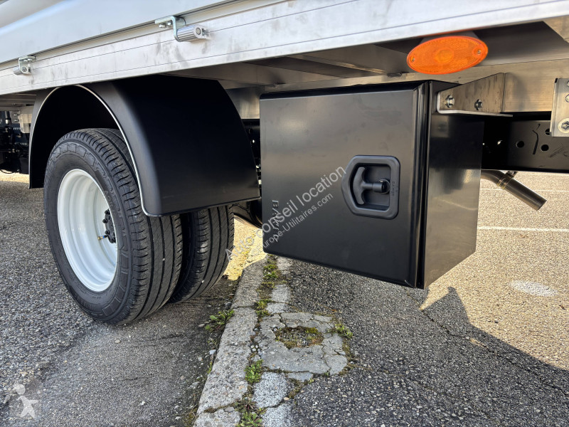 Furgoneta Isuzu PLATEAU+GRUE FASSI F30M.0.23...