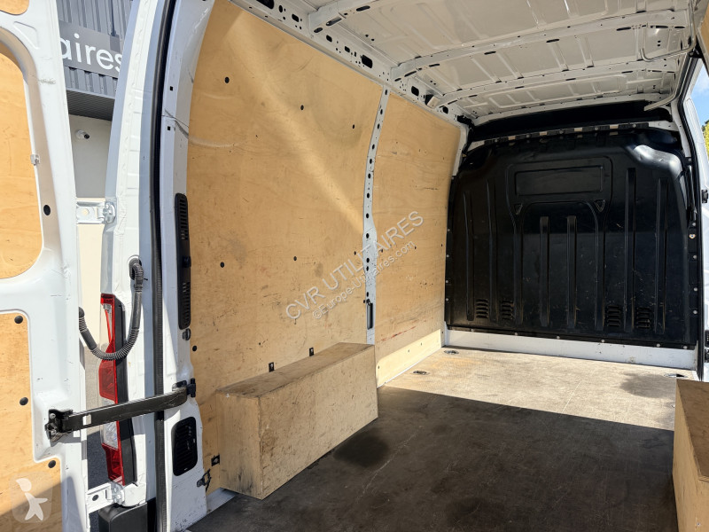 عربة نفعية Renault MASTER III FG F3500 L2H2 2.3...