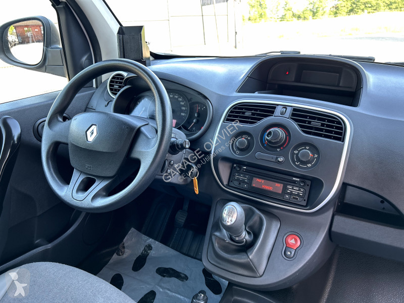 Véhicule utilitaire Renault Maxi Grand Volume...