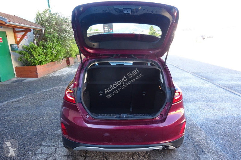 Véhicule utilitaire Ford FIESTA 1,0 I 95