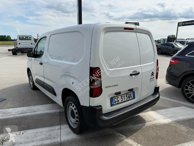 عربة نفعية Citroën BERLINGO M CLUB 130 EAT 8