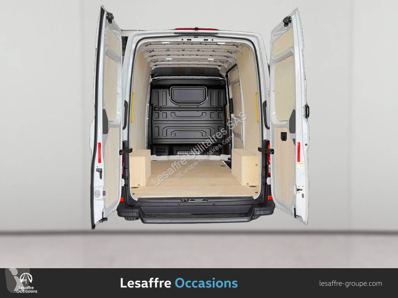 عربة نفعية Volkswagen CRAFTER VAN 30 L3H3 2.0...