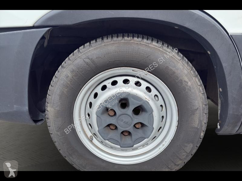 Véhicule utilitaire Iveco 35S Fg 35S16H V16...