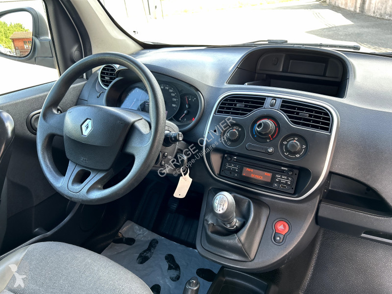Véhicule utilitaire Renault Maxi Grand Volume...