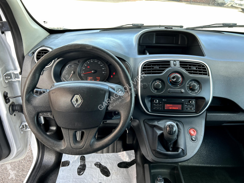 Véhicule utilitaire Renault Maxi Grand Volume...