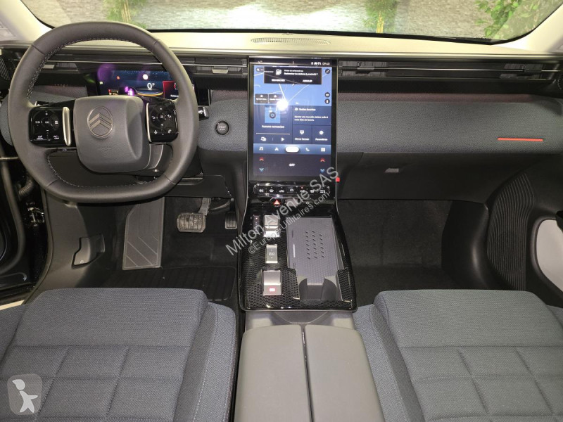 Véhicule utilitaire Citroën C5 AIRCROSS 1.2i...