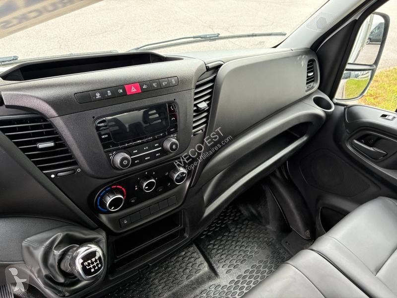 Véhicule utilitaire Iveco CCb 35C16H3.0L -...