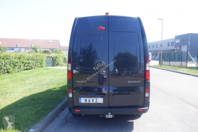 Véhicule utilitaire Renault TRAFIC III FG L2H2...