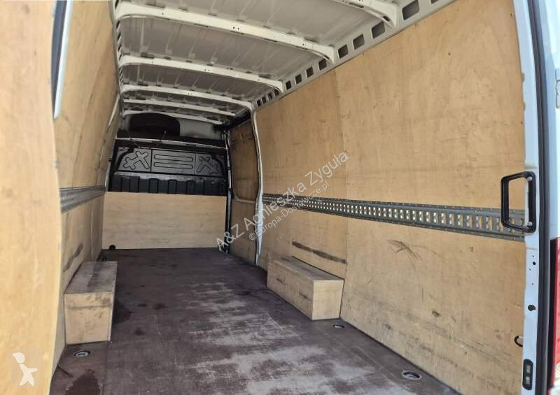 Furgoneta Iveco DAILY 35-140 / SPROWADZONY Z...