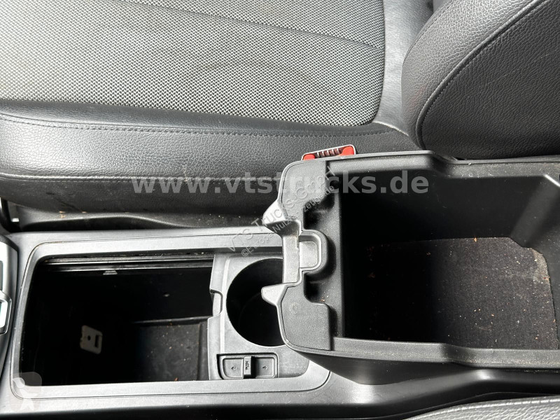 عربة نفعية Opel