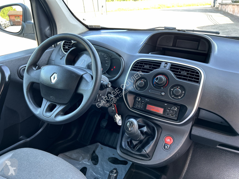 Véhicule utilitaire Renault Maxi Grand Volume...