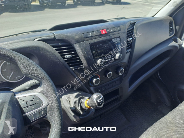 Veicolo commerciale Iveco Daily 35C14H BOX +...