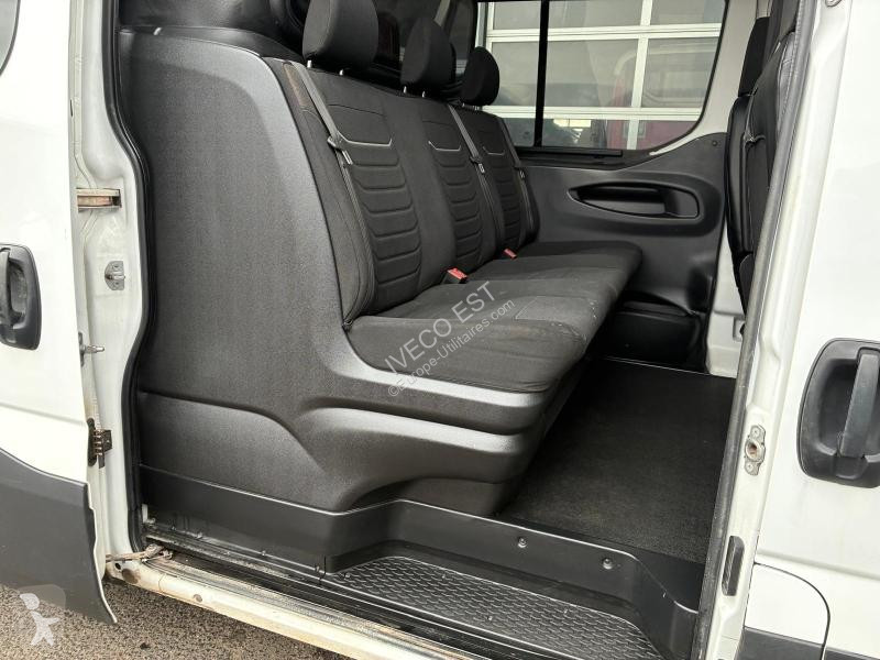 Véhicule utilitaire Iveco 35S Fg 35S21 Moteur...