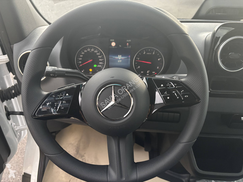 Samochód dostawczy Mercedes 515 CDI PRO Standard
