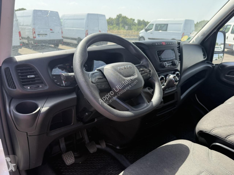 Véhicule utilitaire Iveco DAILY 35C16 3.0HPI...