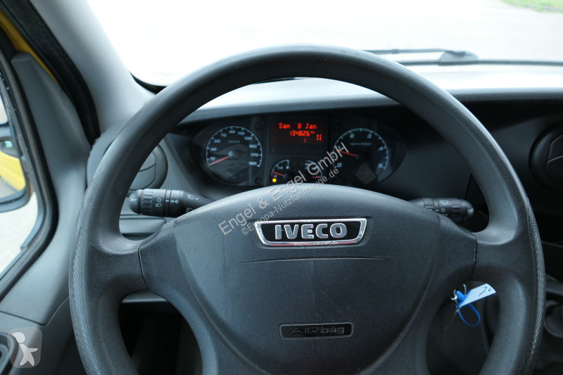 Bedrijfswagen Iveco Daily 35 S11 C30C AUTOMATIK...