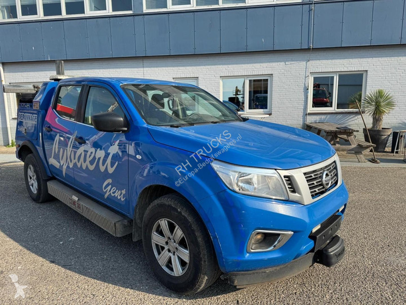 Nissan 4x4 tow truck 1.000 kg + 2x winch +...