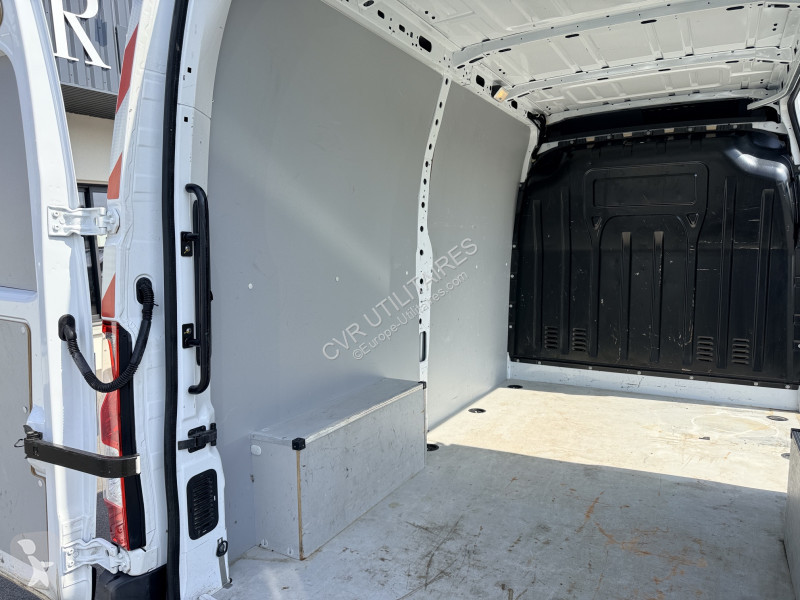عربة نفعية Renault MASTER III FG F3500 L2H2 2.3...