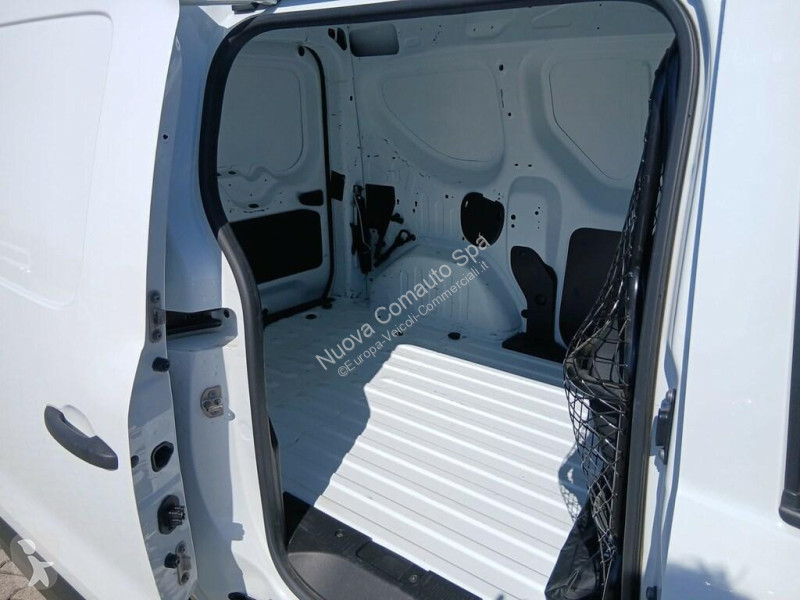 عربة نفعية Renault II
