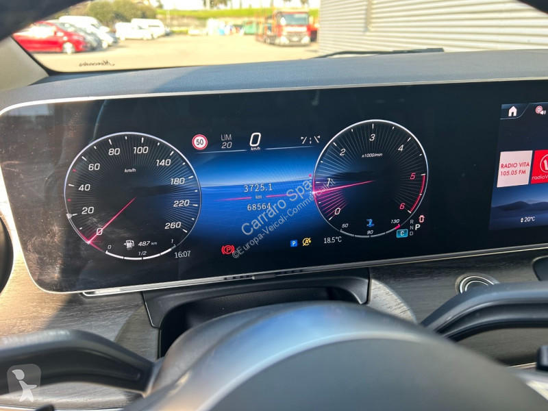 Véhicule utilitaire Mercedes 2024 Long