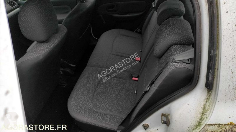 Коммерческий автомобиль Renault CLIO