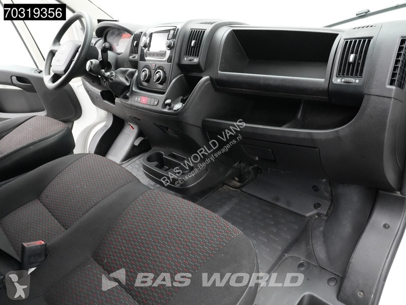 Furgoneta Peugeot Bakwagen Achterdeuren 140PK...