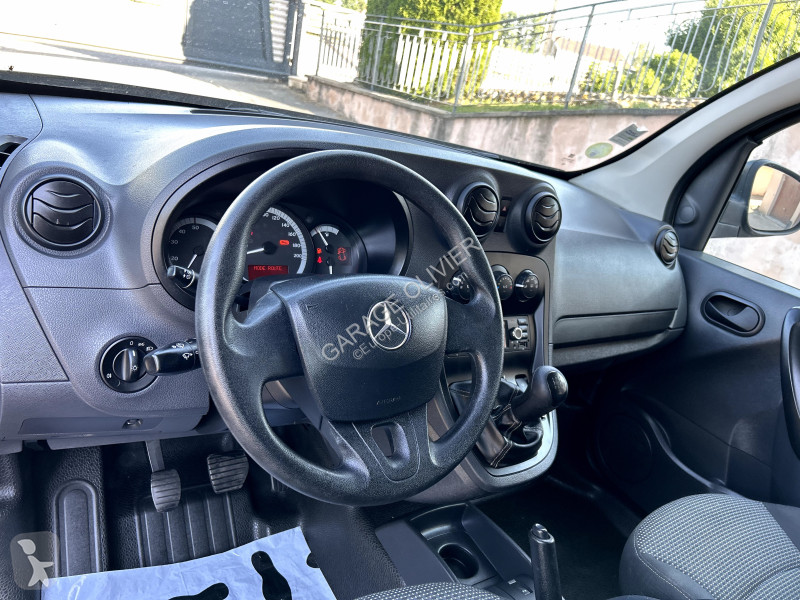 Véhicule utilitaire Mercedes Mixto Extra Long...