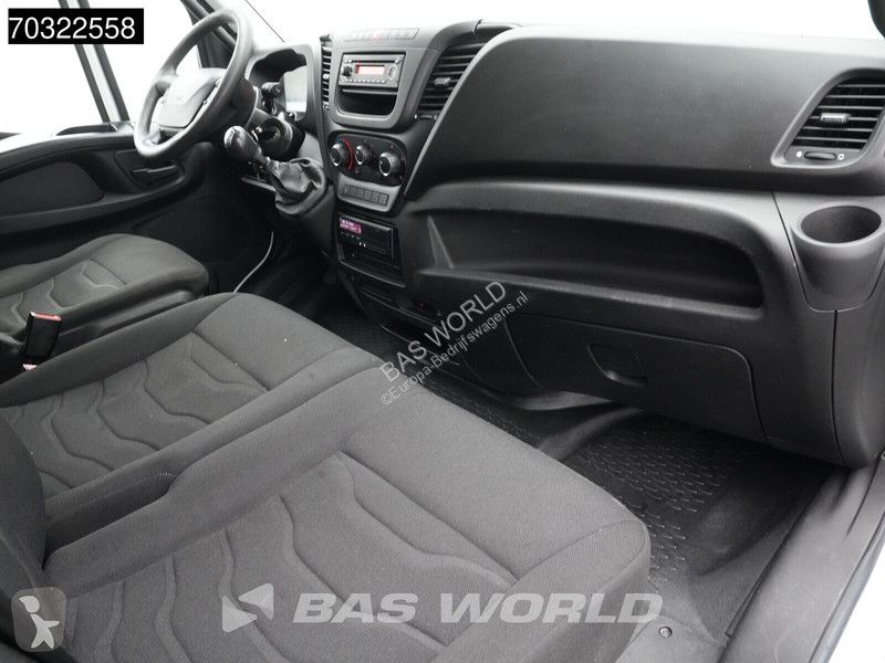 Véhicule utilitaire Iveco 70C18 3.0L Lamberet...