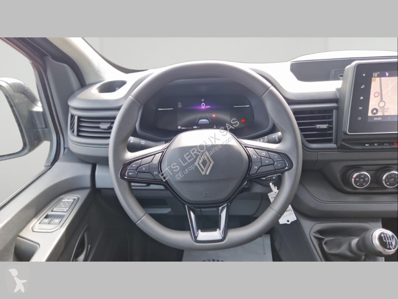 Véhicule utilitaire Renault TRAFIC
