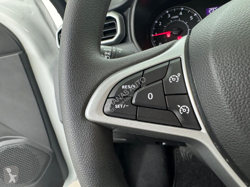Véhicule utilitaire Dacia 1.0 TCe 90 Essentiel