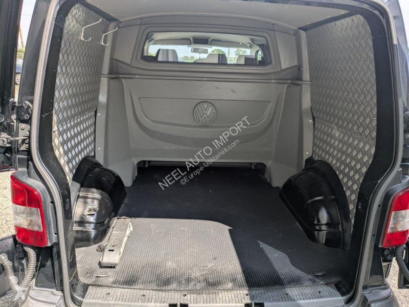 Véhicule utilitaire Volkswagen TRANSPORTER T5 4...