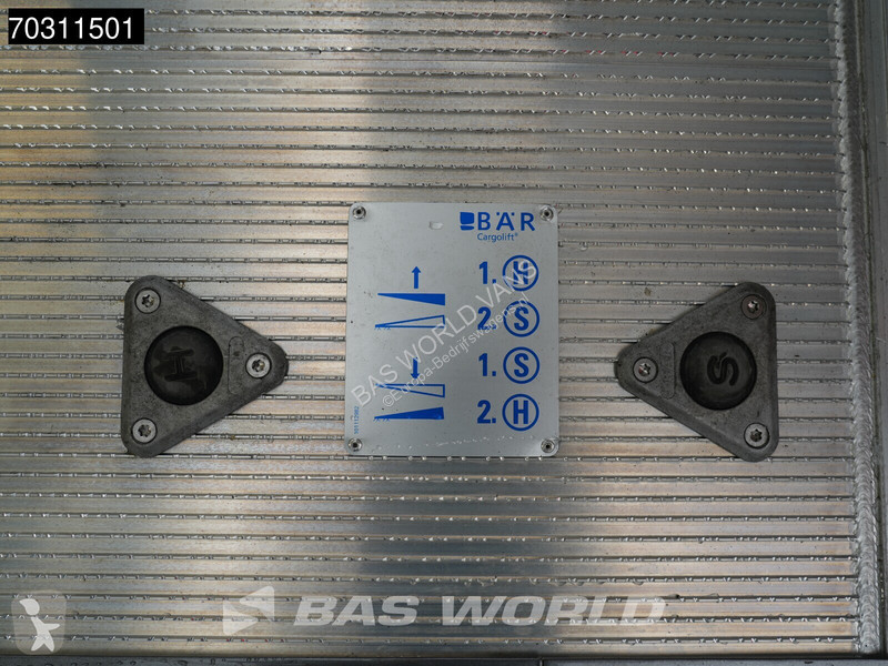 Furgoneta Iveco 35C21 3.0L Laadklep 3,5t...