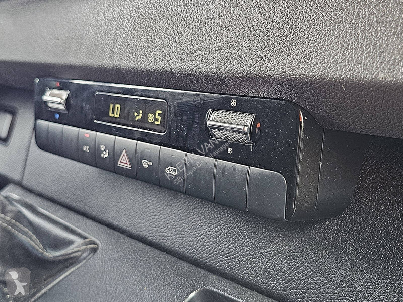 Samochód dostawczy Mercedes 516 CDI 4X4 ALLRAD...