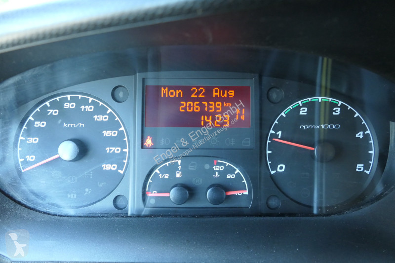 Iveco Daily 35 S11 C30C AUTOMATIK KAMERA Regale...