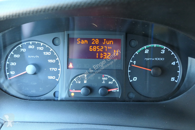 Iveco Daily 35 S11 C30C AUTOMATIK KAMERA Regale...