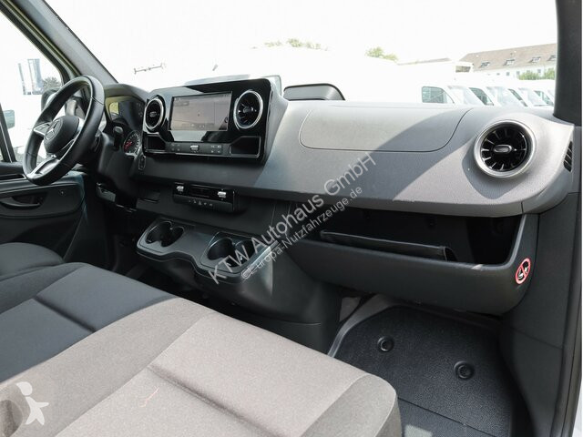Véhicule utilitaire Mercedes Sprinter 317...