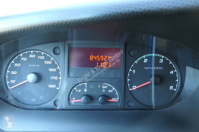 Véhicule utilitaire Iveco Daily 35 S11 C30C...
