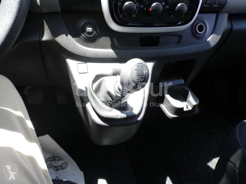 عربة نفعية Renault  TRAFIC 8 PLAZAS  125CV