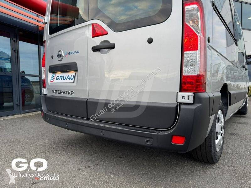 Samochód dostawczy Nissan