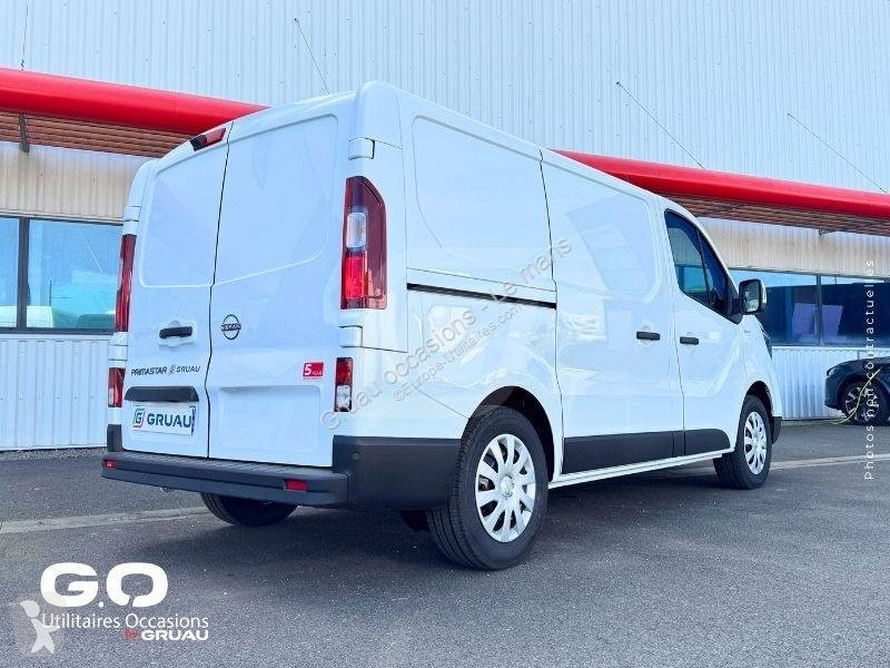 Samochód dostawczy Nissan